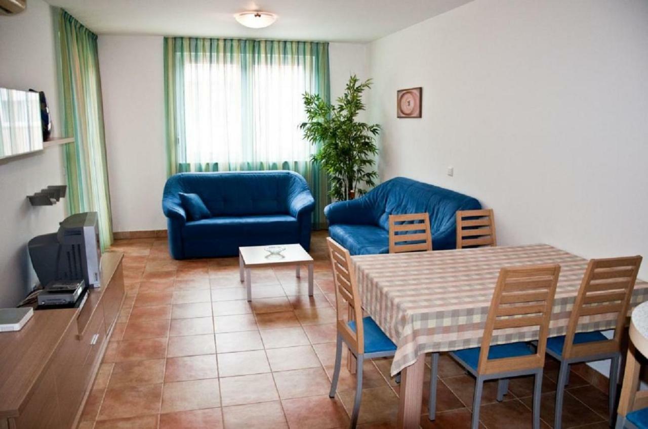 Roza Apartment Novigrad  Exterior photo