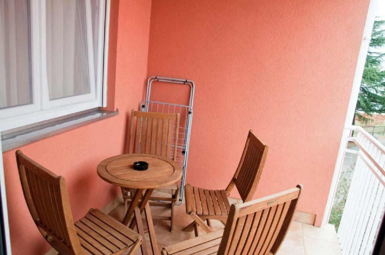 Roza Apartment Novigrad  Exterior photo